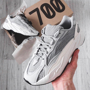 yeezy/帝奥椰子700v2真爆ins潮网红情侣运动鞋反光老爹鞋女时尚女鞋