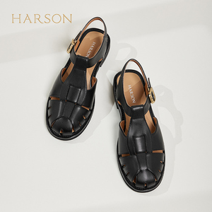 哈森镂空罗马凉鞋女夏季新款黑色复古包头编织猪笼凉鞋HWM22