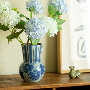 景德镇手绘青花瓷陶瓷花瓶小号水养鲜花文艺复古花器中式客厅摆件