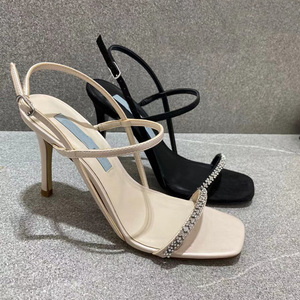 charles&keith女凉鞋ck1-60361322女士半宝石饰方头高跟小ck女鞋