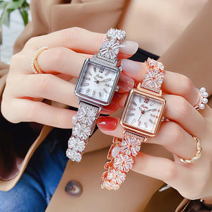 时装新款正品女士手表铜带指针夜光手链石英防水腕表时尚镶钻方形