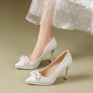 珍珠蝴蝶花朵银色高跟鞋女细跟春法式不累脚防水台亮片宴会伴娘鞋