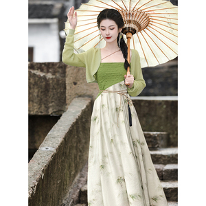 新中式国风女装复古温柔气质江南风吊带连衣裙显瘦绿色裙子女夏