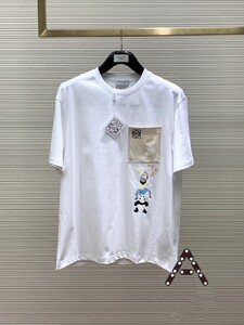 loewe/罗意威 24春夏新款熊猫卡通印花口袋拼接圆领短袖男t恤女