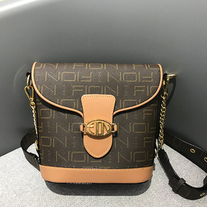 fion菲安妮2020新款单肩包斜挎复古水桶包女包faafifs207brncmlzz