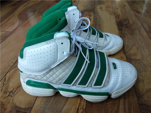 加内特adidas篮球鞋