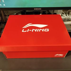 李宁鞋盒