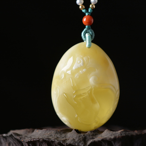 不鸣手作 琥珀蜜蜡金绞白俏色巧雕佛手印说法印吊坠雕件