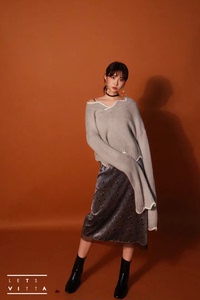 VITTA2019年冬季新款 韩版复古拼蕾丝连衣裙  茉莉小姐吊带裙