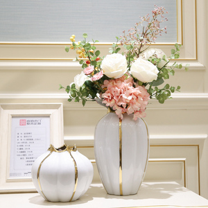 欧式花瓶摆件轻奢高档客厅高级感插花餐桌卧室玄关白色陶瓷装饰品
