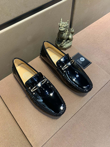 versace/范思哲21新款夏季经典低帮套脚懒人款时尚休闲豆豆鞋男鞋