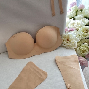 小姐姐 性感隐形防滑无肩带文胸薄款充气小胸显大聚拢内衣女