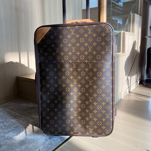95新lv路易威登中古老花行李箱拉杆箱