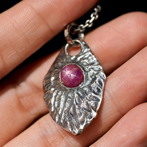 fong fong天然莫桑比克无优化星光红宝石燧石中性情侣款925银吊坠