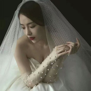 新娘婚纱手套结婚中长款蕾丝薄白网纱订珠珍珠礼服纱手套旅行摄影