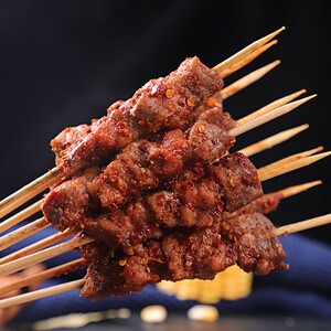 正宗纯牛肉串600克30支户外烧烤新鲜新疆牛肉串bbq半成品烧烤食材