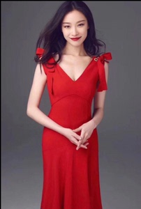 欧美风明星倪妮同款衣服女红色修身v领收腰连衣裙新娘礼服敬酒服