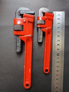海外直邮现货日本mc水管钳，迷你库存品，150mm.200mm各一共两把