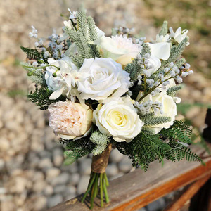 于三宝手捧花室内白纱森系新娘结婚手捧花影楼拍摄道具居家摆件