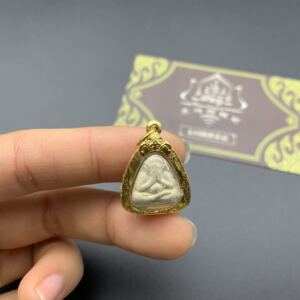 泰雅佛缘阁 龙婆喜 2517 小必打 掩面佛 泰国佛牌