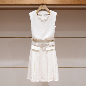 女装套装轻奢高级感冬卓雅2024夏季新款白色背心百褶裙气质两件套