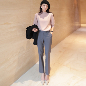 umooie 职场女子穿搭图鉴 笔挺烟灰修身小西裤