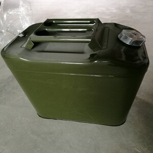 方形铝合金盖汽油铁桶带塑料倒油管柴油备用储存军色铁罐加厚铝帽
