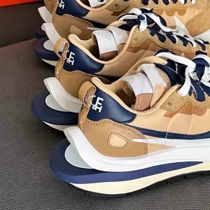 sacai3.0联名华夫三代双钩解构鞋男女走秀款灰白黑白运动休闲鞋潮