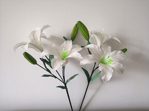 皱纹纸百合成品花手工diy手作纸艺花褶皱纸手工课手工作业礼物花