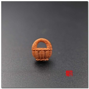 桃核雕刻精品龙