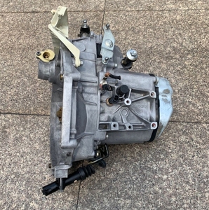 标致206变速箱油