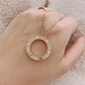 18k玫瑰金大饼项链女亚敏卡地亚敏love经典款白金满钻锁骨链au750