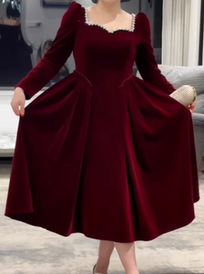 大码女装敬酒礼服法式赫本风丝绒红色连衣裙秋冬款胖mm显瘦长裙子