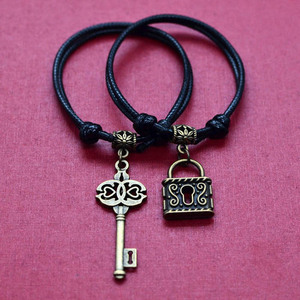 异地恋简约韩版钥匙锁学生手链一男一女复古黑绳爱心闺蜜情侣手环