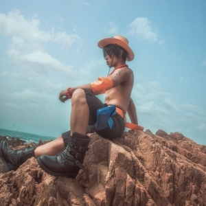 海贼王火拳艾斯短裤cosplay服装 动漫cos表演服 舞台服装现货包邮