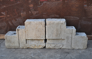 明清老青石(太湖石)雕花石门墩浮雕花卉太湖石石墩老石头老石雕