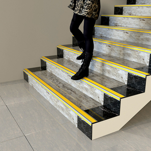 楼梯台阶防滑条l型护角包边条pvc橡胶踏步防滑胶条自粘楼梯防撞条