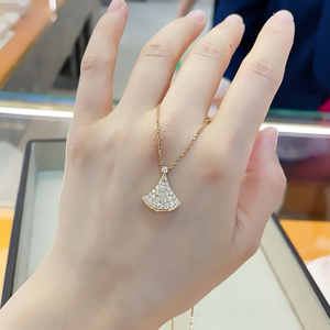 法国代购bvlgari/宝格丽divas锁骨链 18k玫瑰金 满钻小裙子项链