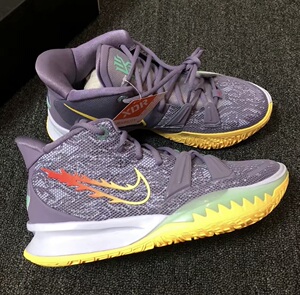 hunter运动汇 nike kyrie 7 欧文7 破晓 紫黄 篮球鞋 cq9327-500