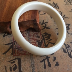 包邮 西藏象牙玉 纯白色玉手镯  丁青县象牙玉原石非猛犸象牙手镯
