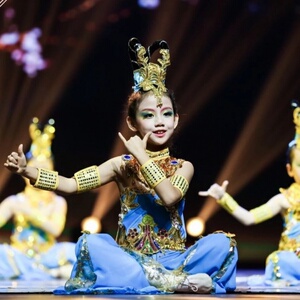 云川之舞雅韵倾城小金童舞蹈演出服儿童敦煌飞天琵琶少儿古典表演