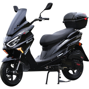 踏板摩托车宏图150