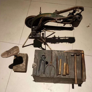 民俗怀旧收藏老物件手摇老式旧补鞋机老鞋匠修鞋工具影视道具摆件