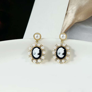 美薇耳饰2020秋冬复古钻珍珠女王头像耳环耳圈耳钉耳坠女925银针