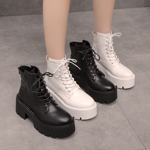 白色马丁靴女春秋单靴2024新款厚底内增高跟鞋机车法式黑色短靴子