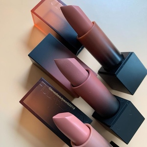 【现货】huda beauty 21新品 裸色滋润保湿口红 rajah money 欧美