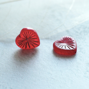 18mm玫瑰红放射线复古心形玻璃珠进口捷克珠DIY串珠项链饰品材料