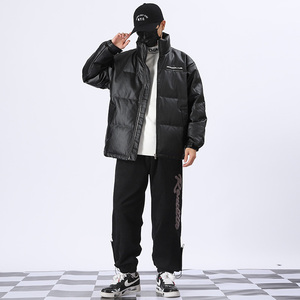 羽绒服男2021新款日系宽松亮面外套休闲男装一套搭配帅气冬季套装