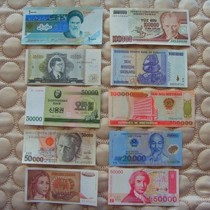 津巴布韦币万亿