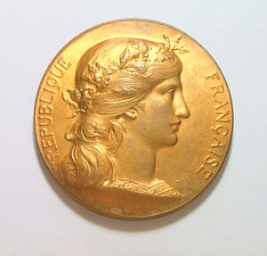 可评级 法国1897年 女神玛丽安娜高浮雕精制大铜章 42mm 难得原光